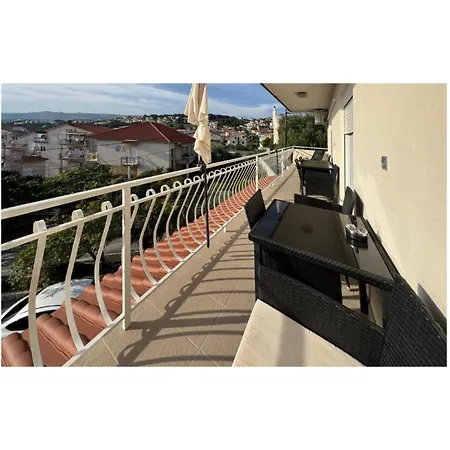 Lejlighed Cozy In With Wifi Trogir